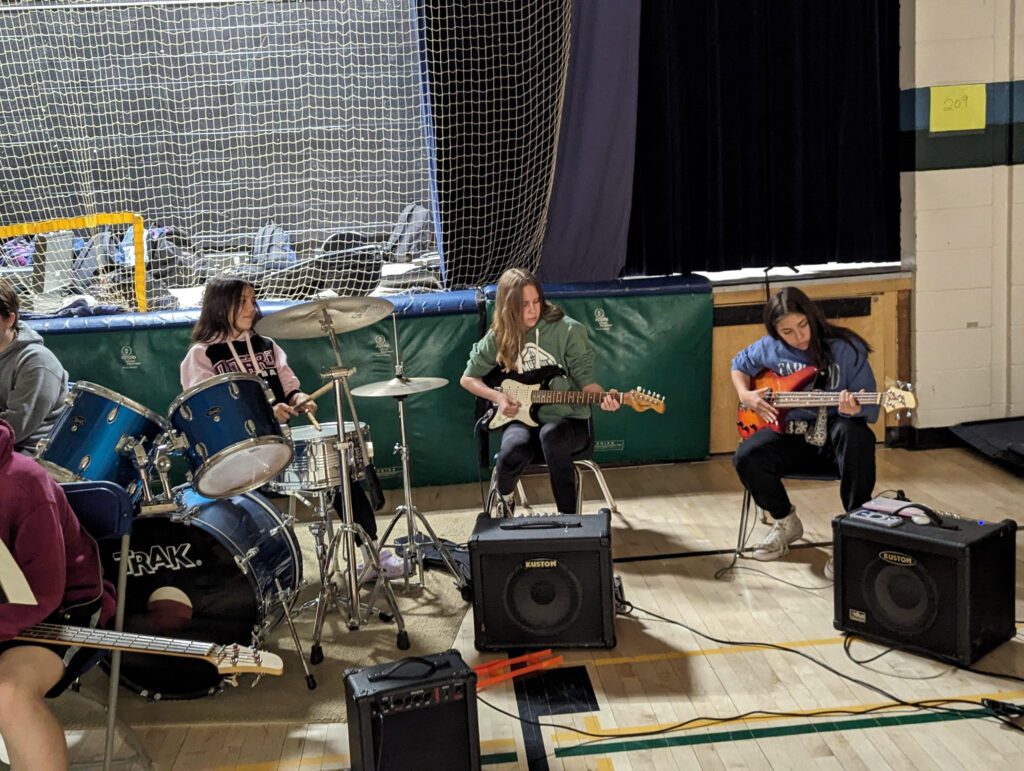 Huntsville Public School hosts Music Monday
