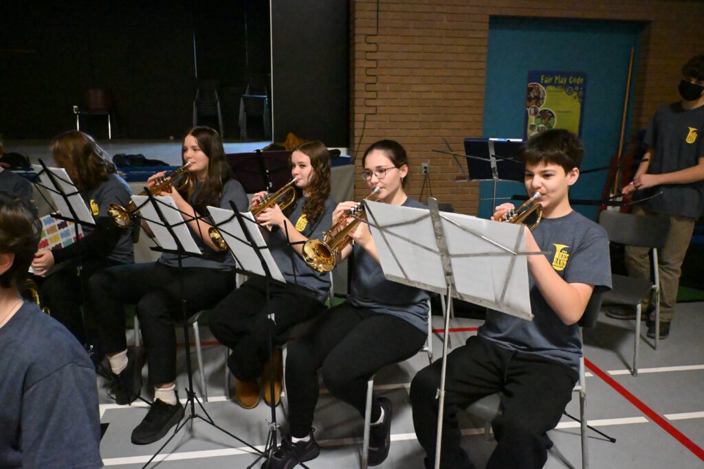 Huntsville High School Band connects with local elementary schools